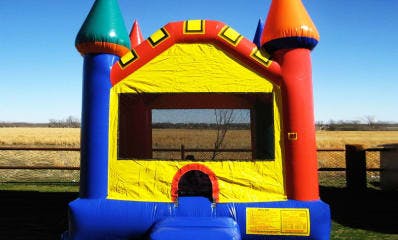 Castle Bounce House Rental in Dallas Fort Worth