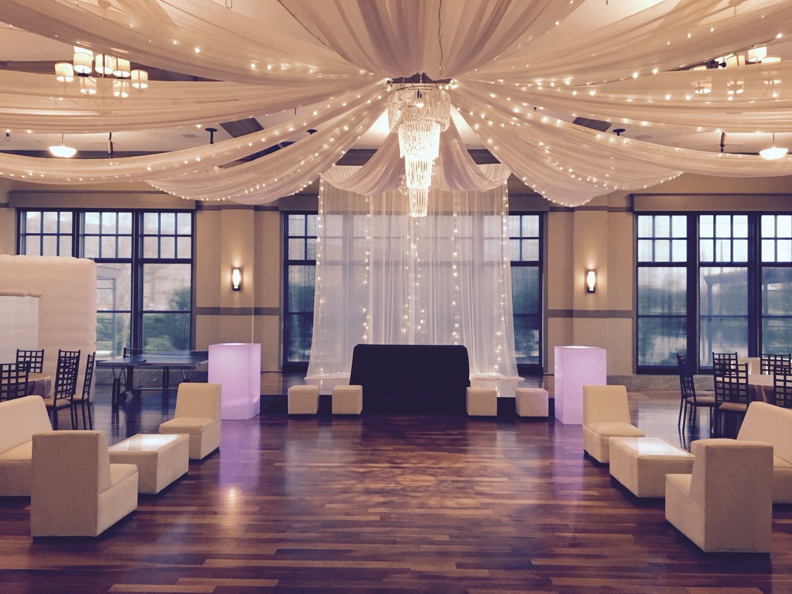 Lounge Furniture - Houston, TX
